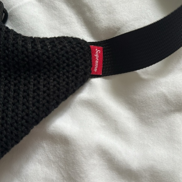 Supreme Fanny Pack - Picture 3 of 4